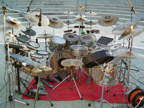 20070813181409-drumset-foto.jpg